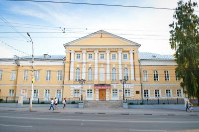 Николай Булаев назвал решение по запрету приёма обучающихся 11 вузами поспешным